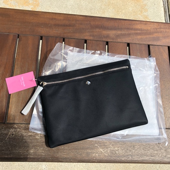 kate spade Handbags - Kate Spade Zipper Pouch clutch